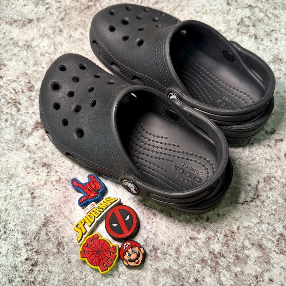 CROCS Kids Slippers - Black with Fun Charms
